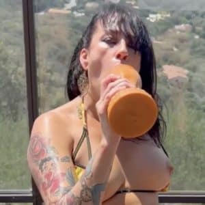 592 - Adeline trains her ass on vacation, fisting and XXL dildo, buttrose and squirting without end (16'29")