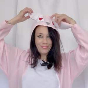 La lapine de Pâques dévoile ses petits secrets (875)